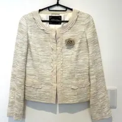 ツイードジャケット　ホワイト　ベージュ　卒業式　成人式　ノーカラージャケット