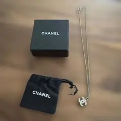 CHANEL ココマーク ラインストーン ネックレスのサムネイル