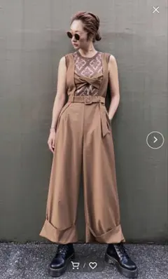 【美品】Ameri VINTAGE TWIST BUSTIER ROMPERSのサムネイル