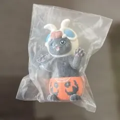 ゴジにゃ。　モスにゃ。
