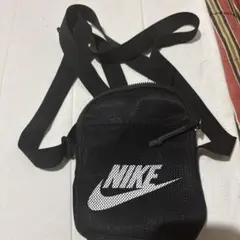 Nike メッシュショルダーバッグ ブラック