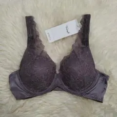 トリンプ　恋するブラ　TR612 M004 C75　定価6600円