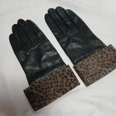 Yves Saint Laurent レザーグローブ レオパード柄