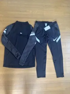 NIKE ジャージ上下セット 新品　Mサイズのサムネイル