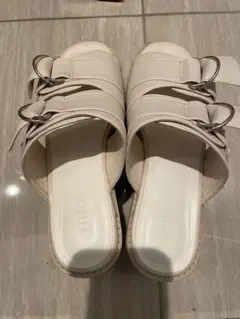 murua ホワイトストラップサンダル