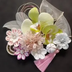 つまみ細工と胡蝶蘭髪飾り成人式卒業式