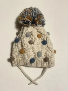 ZARA ポンポンエンブロイダリーニットビーニー