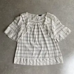 TO BE CHIC フリル　半袖　ブラウス　カットソー　サイズ38のサムネイル