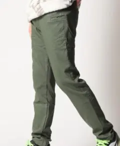 ダークグリーン ストレッチ　ウエストゴム、紐パンツ　スマポケ付き