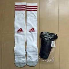 adidas ホワイトソックス 赤いストライプ シンガード付き