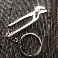 メタルキーホルダー