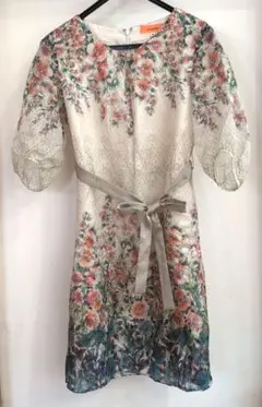 SunaUna 花柄 7分袖 ウエストリボン付きのサムネイル