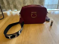 FURLA ショルダーバッグ ボルドー ロゴストラップ - メルカリ