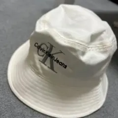 Calvin Klein バケットハット　ホワイト　カルバンクライン