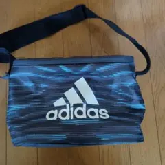 adidas クーラーバッグ 中型 青黒　スポーツ