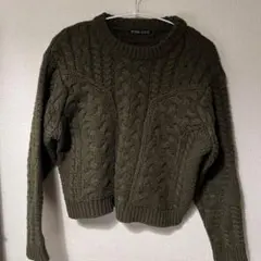 オリーブグリーン ケーブルニット セーター　Bershka