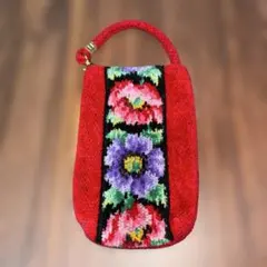 FELLER 刺繍花柄 携帯ケース，ポーチ