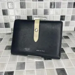 美品 CELINE 二つ折り財布 折り財布 ストラップウォレットのサムネイル