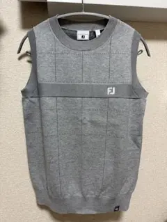 FJ グレー ノースリーブ セーターのサムネイル