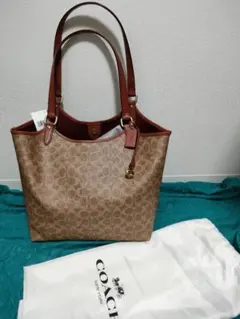 【新品 】COACH コーチ シグネチャー デイ トート保存袋つき