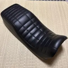 カワサキ純正ジュリアーリシートZ400FX.Z400J - メルカリ