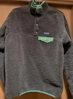 Patagonia リバーシブル　スナップＴ　ボアジャケット