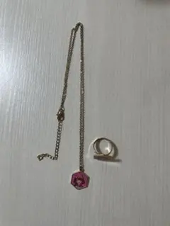カラフルピーチ のあ しまむら ネックレス リング