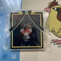 ダンガンロンパV3 王馬小吉 遺影アクリルバッジ - メルカリ