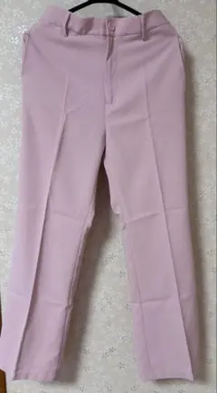 ピンク ストレートパンツ