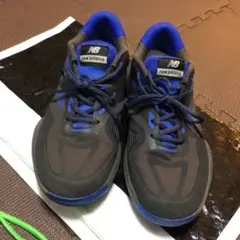 緊急値下げNew Balanceオムニ用テニスシューズFUEL CELL 796のサムネイル
