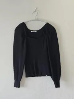 SNIDEL リブ編み ブラックニット 長袖 パフスリーブ