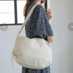 グローバルワーク　撥水軽量変形ショルダー　アイボリー