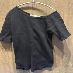 Khaju黒 オフショルダー Tシャツのサムネイル