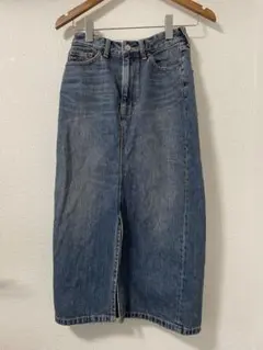 フロントスリットデニムスカート