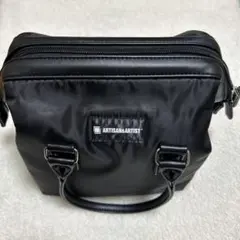 ◇ARTISAN&ARTIST/レア！廃盤型メイクポーチ リップ柄 ハンドル付