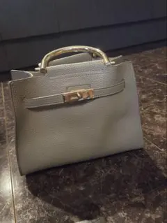 グレー レザーハンドバッグ ゴールド金具