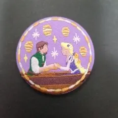 Disney　ラプンツェル　刺繍　缶バッジ
