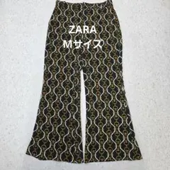 ザラZARA　サテン素材チェーン柄フレアパンツ 　Mサイズのサムネイル