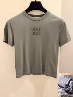 最終お値下げ MIUMIU ロゴシームレス Tシャツ XSサイズ - メルカリ