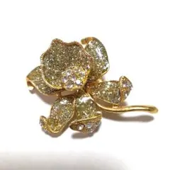 花形ブローチ 金色 クリスタル装飾