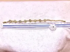 ビーズ花モチーフブレスレット