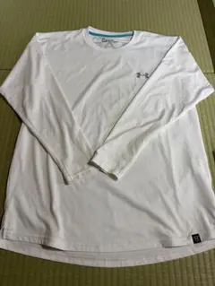 UNDER ARMOUR 長袖カットソー ホワイトのサムネイル