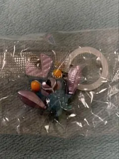 ウルトラマン MINI ULTRA ART めじるしアクセサリー　バルタン星人