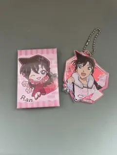 コナン　蘭　アクリルキーホルダー　バッジ