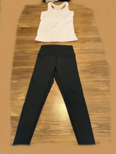 SUKALA タンクトップ（カップ付き）とレギンスセット