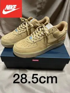 Supreme × Nike Air Force 1 Low