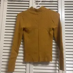 リブ編み ハイネック ニット 長袖 マスタード