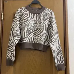 CECIIL McBEE ゼブラ柄 クロップドスウェット