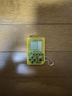 キーチェーンゲームデバイス　イエロー