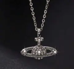 Vivienne Westwood オーブ ネックレス